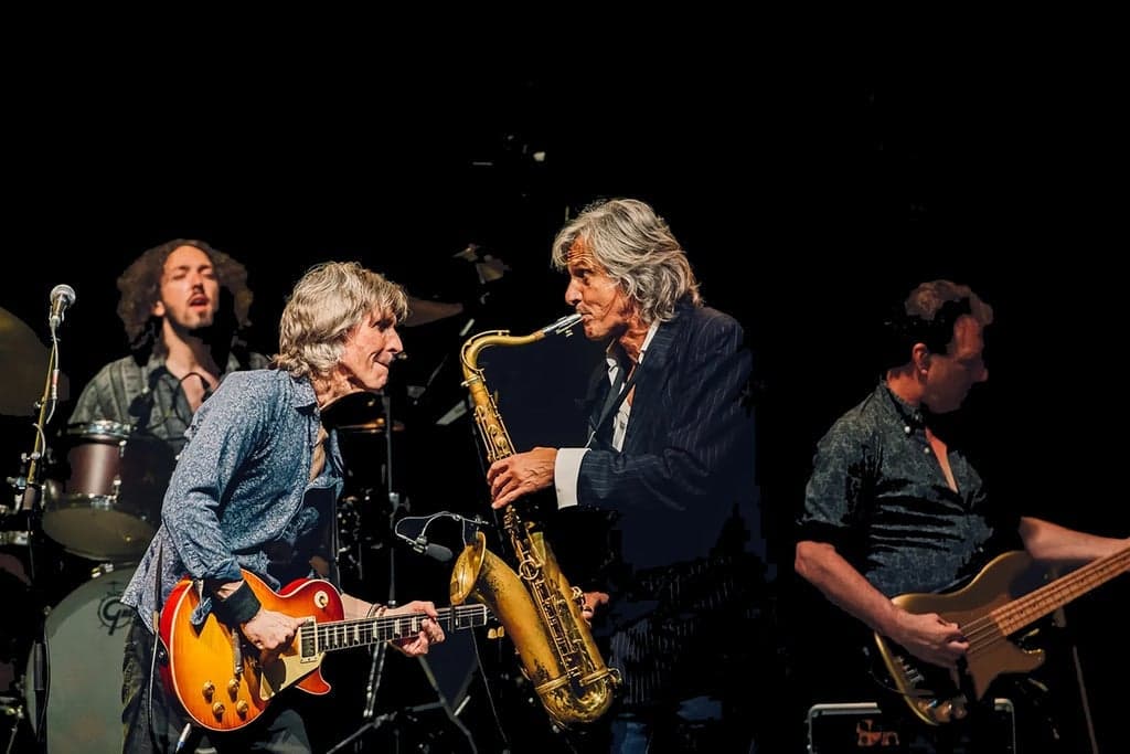 The Dire Straits Experience